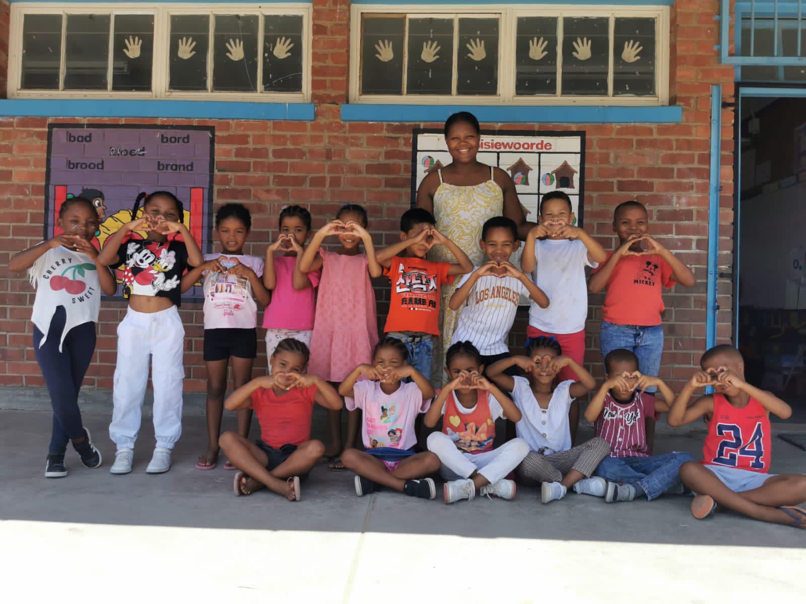Graad R aktiwiteite by W.F. Loots Primêre Skool